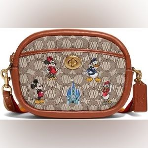 Coach X Disney - Camera Bag In Signature Textile Jacquard ❤️